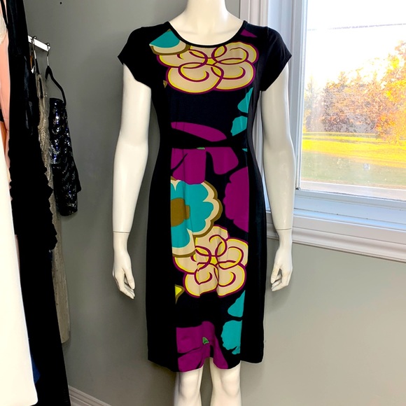 Beautiful Women Casual Dress Floral Print Strectchy Medium 8 - Picture 3 of 9